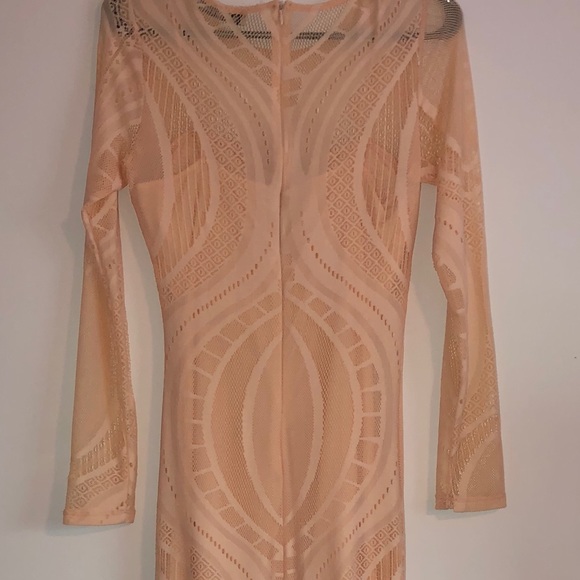 Cut Out Dress - Picture 2 of 3